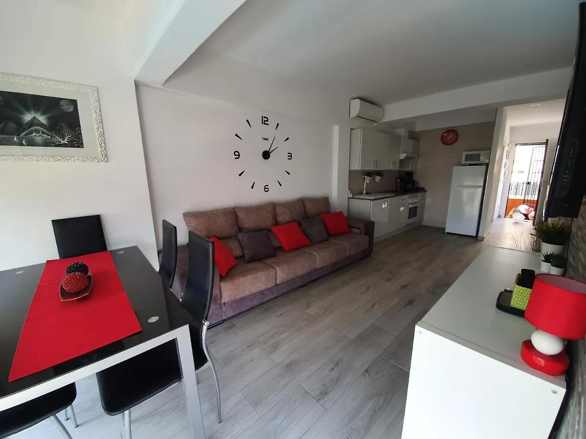 公寓 Apartamento Primera Linea De Playa 托雷莫利诺斯